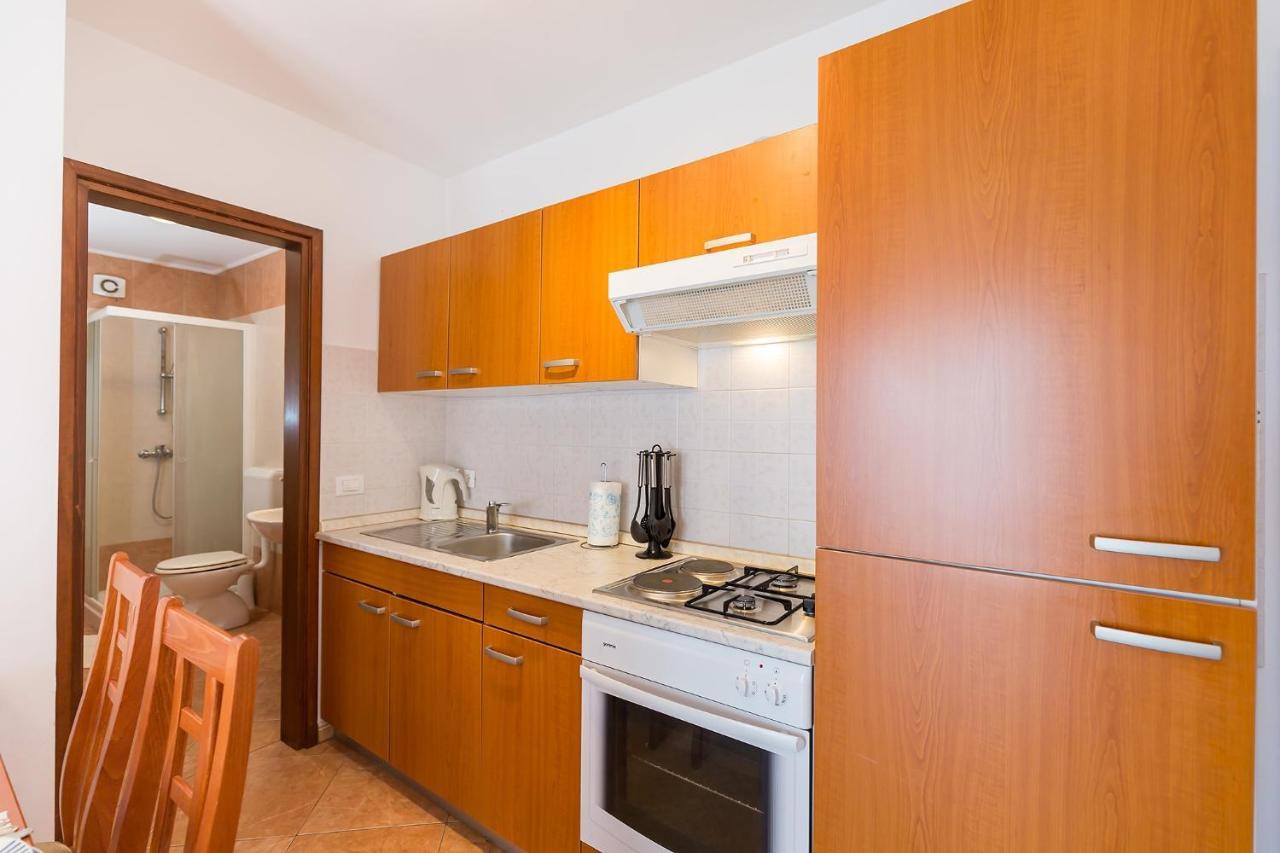 Apartments With A Swimming Pool Novigrad - 7078 Zewnętrze zdjęcie