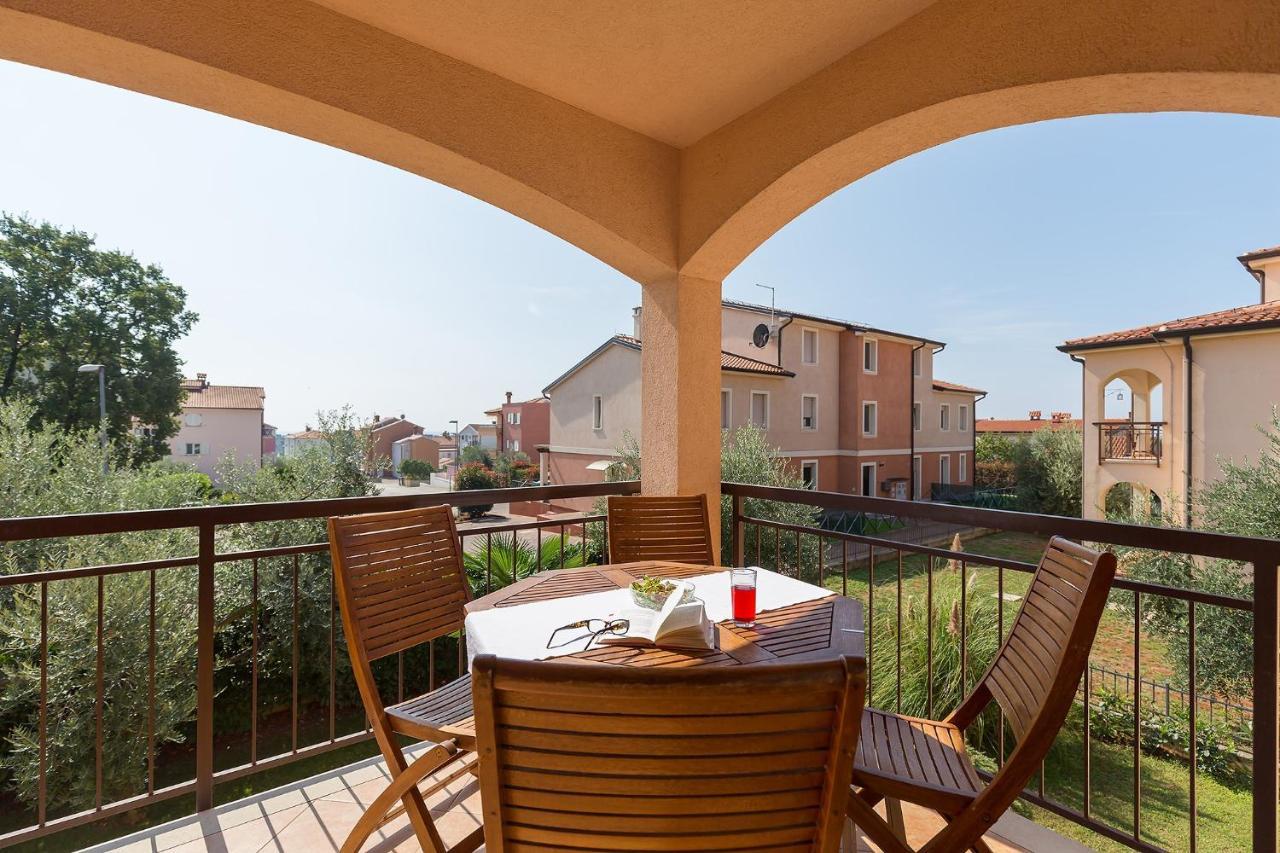 Apartments With A Swimming Pool Novigrad - 7078 Zewnętrze zdjęcie